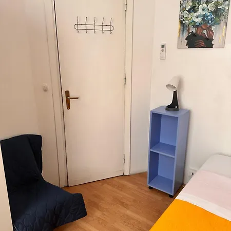 אכסניה Via Zara *