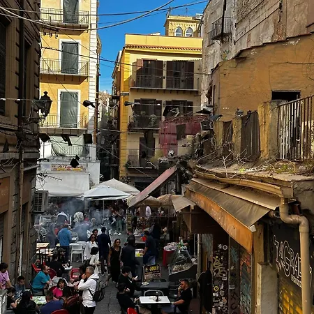 Via Zara Ostello *