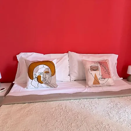 Via Zara Ostello
